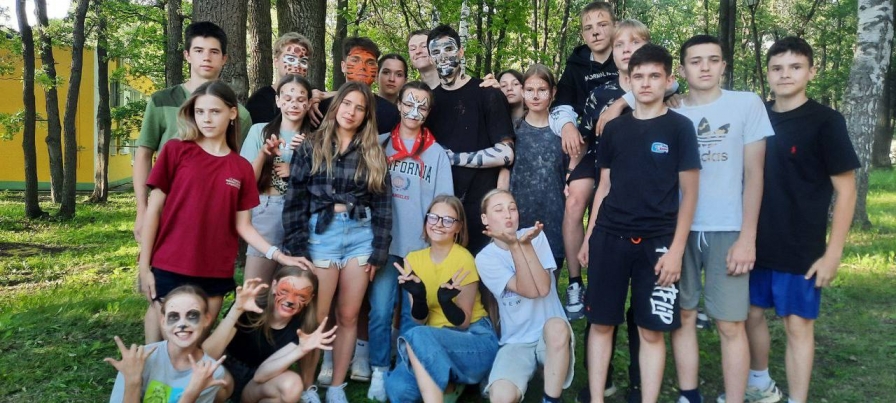 В такую нестабильную и пасмурную погоду давайте вместе вспомним, как прекрасно провели время наши спортсмены в летнем лагере!
